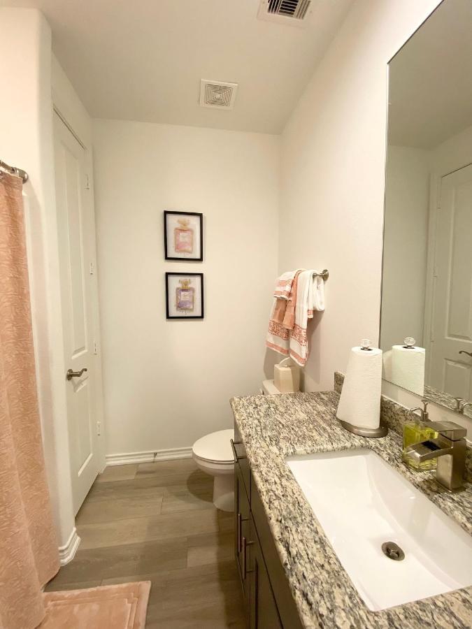 הוילה יוסטון Luxe Three Story Duplex Near Downtown & Med Center מראה חיצוני תמונה